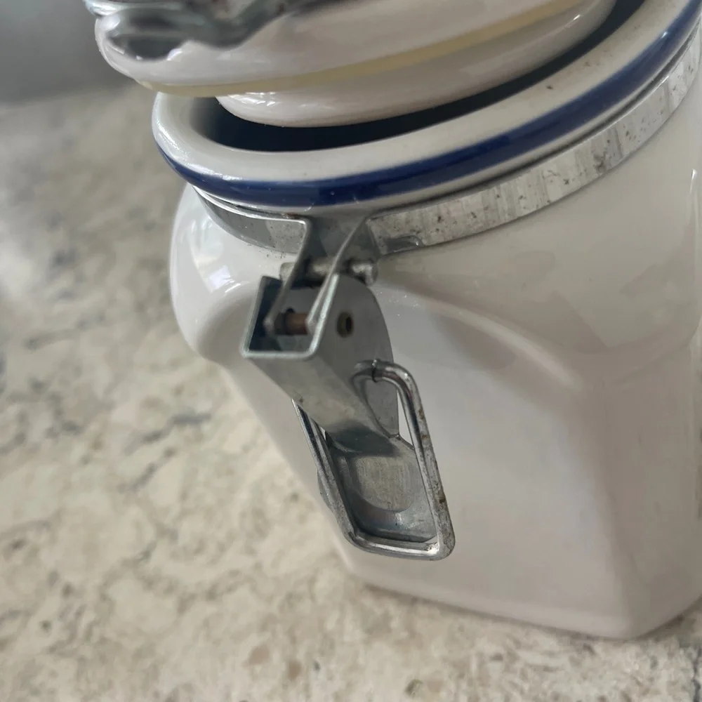 Vintage The Cellar‎ 6 x 4  White Airtight Canister for Federated Dept Stores